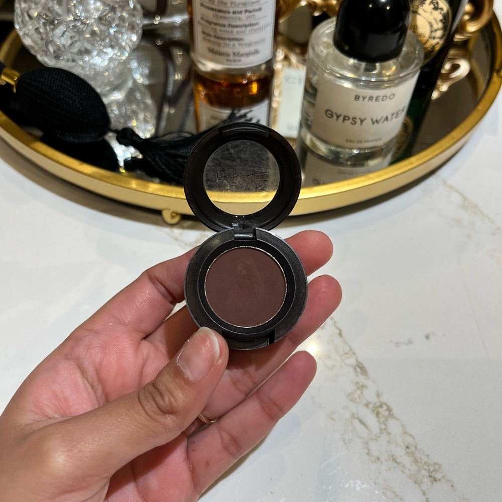 MAC eyeshadow - “Embark”